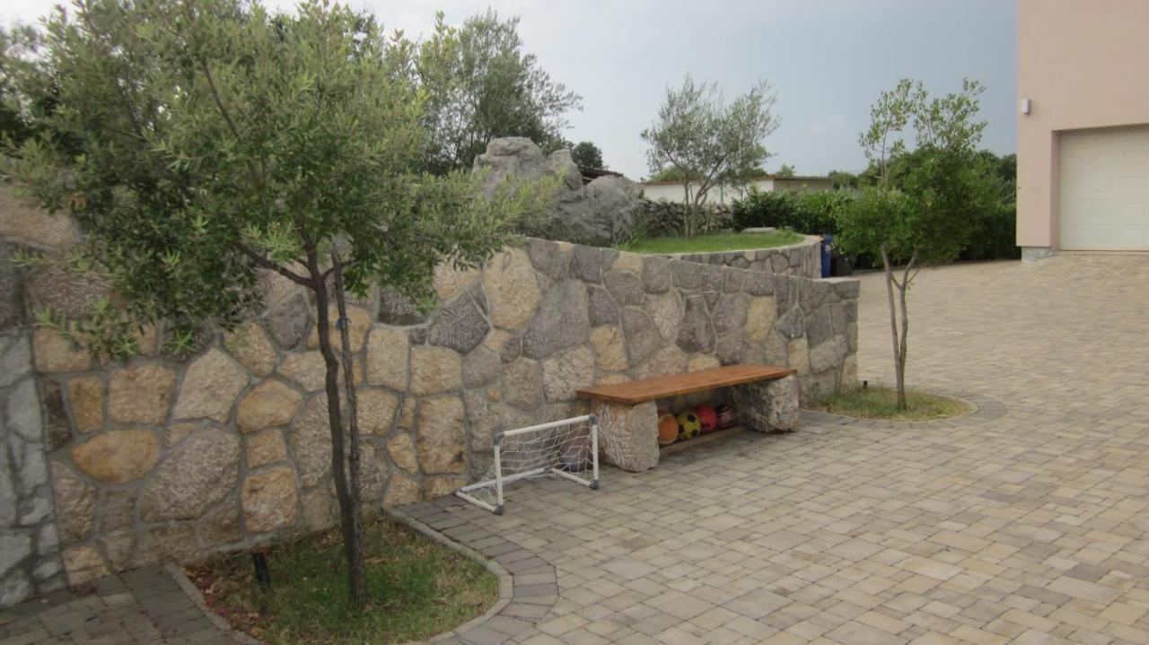 Natasa Apartments Krk Vrh  外观 照片