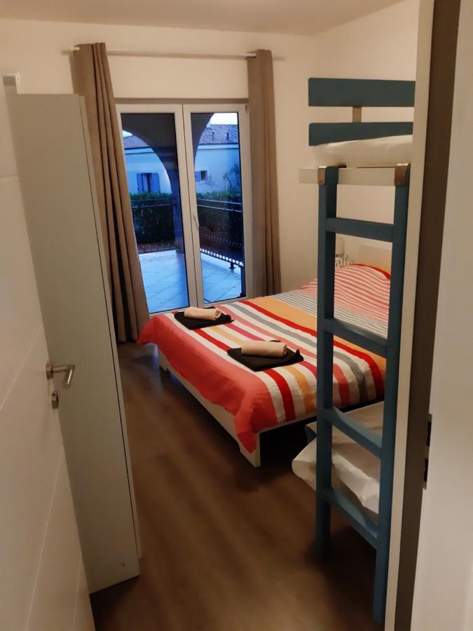 Natasa Apartments Krk Vrh  外观 照片
