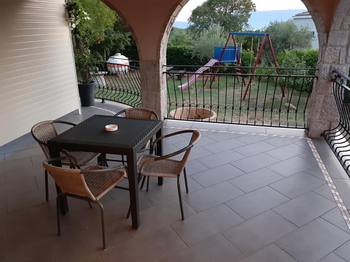 Natasa Apartments Krk Vrh  外观 照片