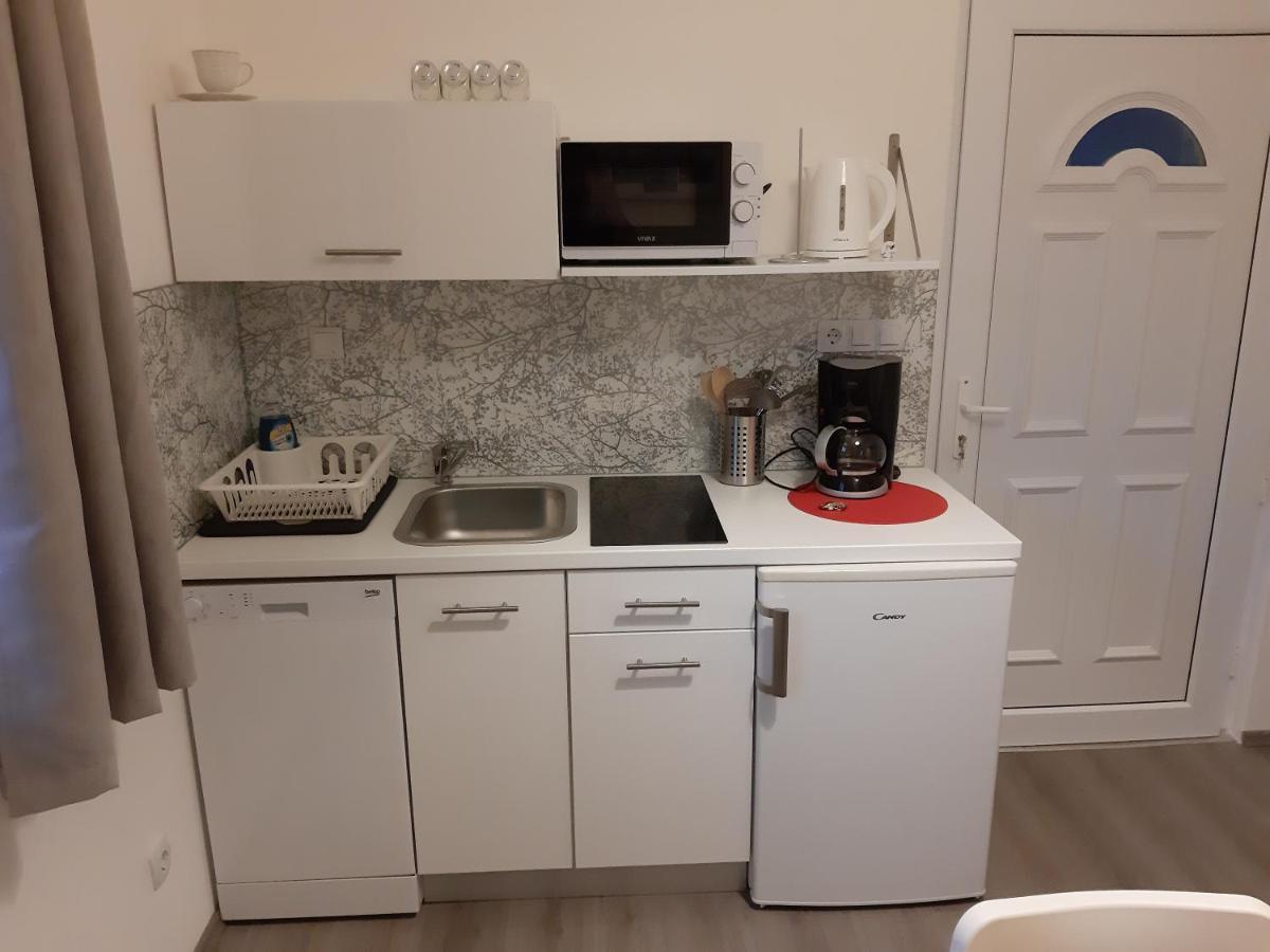 Natasa Apartments Krk Vrh  外观 照片